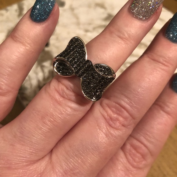 Put a 🎀bow on it😄Black spinel ring - Picture 7 of 8